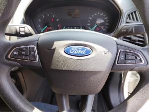 Ford EcoSport 1.5 Ambiente auto - Image 11