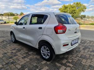 Toyota Vitz 1.0 - Image 10