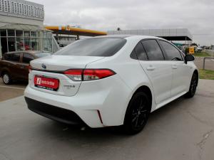 Toyota Corolla 1.8 Hybrid XS - Image 2