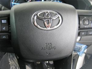 Toyota Hilux 2.8GD-6 double cab Legend auto - Image 18