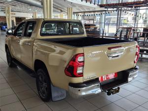 Toyota Hilux 2.8GD-6 double cab Raider auto - Image 6