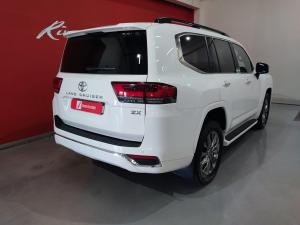 Toyota Land Cruiser 300 3.3D ZX - Image 30