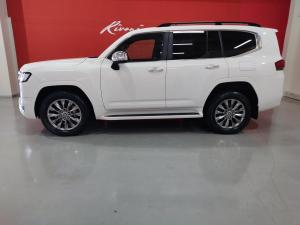 Toyota Land Cruiser 300 3.3D ZX - Image 8