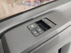 Toyota Quantum 2.8 SLWB panel van - Image 17