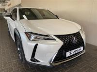 Thumbnail Lexus UX 250h EX