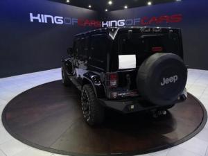 Jeep Wrangler Unlimited 3.6L Sahara - Image 4