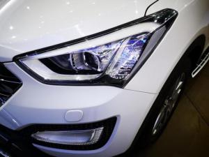 Hyundai Santa Fe 2.2CRDi 4WD Executive - Image 6