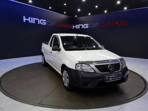 2016 Nissan NP200 1.6i safety pack (aircon)