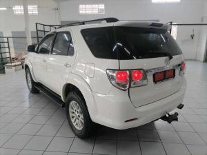 Toyota Fortuner 2.5D-4D - Image 4