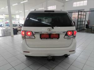 Toyota Fortuner 2.5D-4D - Image 5