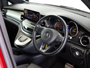 Mercedes-Benz V-Class V300d Avantgarde AMG Line - Image 25