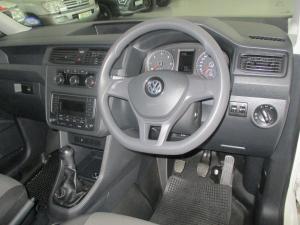 Volkswagen Caddy 2.0TDI crew bus - Image 6