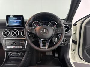 Mercedes-Benz A 200 Style automatic - Image 9