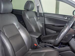 Hyundai Tucson 2.0CRDi Elite - Image 11