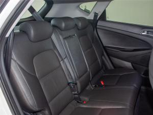 Hyundai Tucson 2.0CRDi Elite - Image 8
