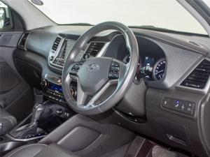 Hyundai Tucson 2.0CRDi Elite - Image 9
