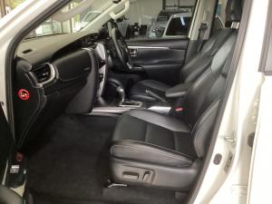 Toyota Fortuner 2.8GD-6 Raised Body automatic - Image 6