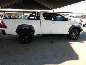 Toyota Hilux 2.8GD-6 Xtra cab Legend - Image 3