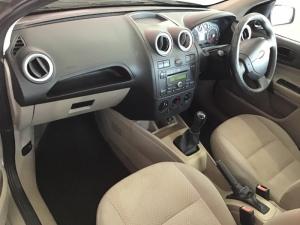 Ford Ikon 1.4 Ambiente - Image 7