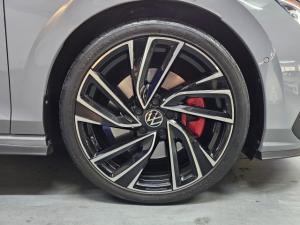 Volkswagen Golf GTI - Image 10
