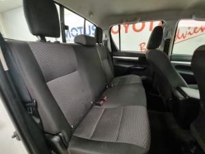 Toyota Hilux 2.4GD-6 double cab 4x4 Raider - Image 8