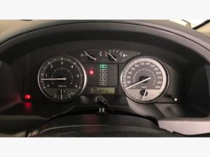 Toyota Land Cruiser 200 4.5D-4D V8 GX-R - Image 17