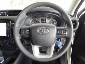 Toyota Hilux 2.4 GD-6 RB Raider automaticE/CAB - Image 15