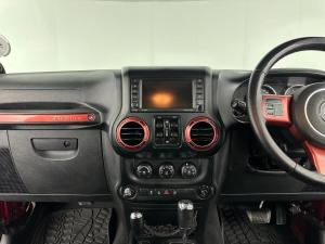 Jeep Wrangler Unltd Sahara 3.6L V6 automatic - Image 11