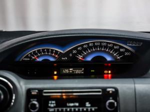 Toyota Etios hatch 1.5 Xs - Image 11