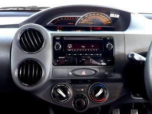 Toyota Etios hatch 1.5 Xs - Image 25