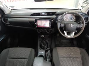 Toyota Hilux 2.4GD-6 Xtra cab Raider manual - Image 14