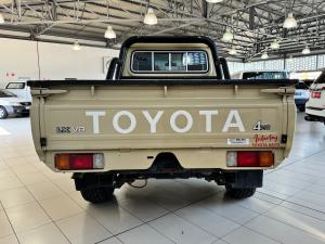 Toyota Land Cruiser 79 4.5D-4D V8 single cab LX - Image 5