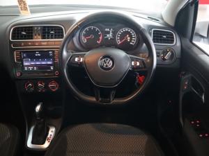 Volkswagen Polo sedan 1.6 Comfortline auto - Image 9