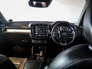 Volvo XC40 D4 AWD Momentum - Image 10