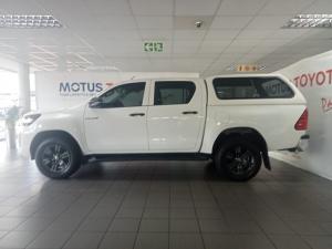 Toyota Hilux 2.4GD-6 double cab 4x4 Raider manual - Image 13