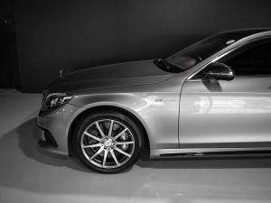 Mercedes-Benz S-Class S63 AMG - Image 13