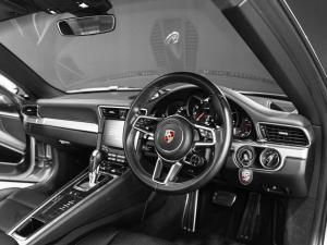 Porsche 911 Carrera coupe auto - Image 5