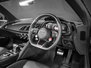 Audi R8 coupe V10 performance quattro - Image 5