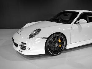 Porsche 911 turbo S - Image 16