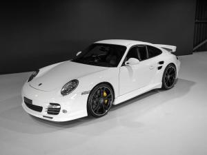 Porsche 911 turbo S - Image 17