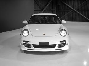 Porsche 911 turbo S - Image 4