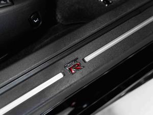 Nissan GT-R Premium Edition - Image 20