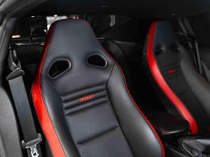 Nissan GT-R Premium Edition - Image 7