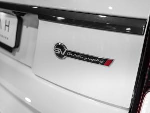 Land Rover Range Rover SVAutobiography Dynamic P565 - Image 11
