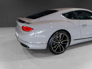 Bentley Continental GT W12 Mulliner coupe - Image 9