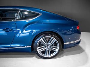 Bentley Continental GT W12 Mulliner coupe - Image 18