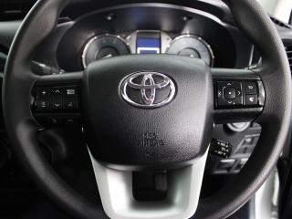 Toyota Hilux 2.4GD-6 single cab Raider manual