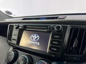 Toyota RAV4 2.0 GX - Image 7