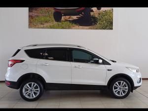 Ford Kuga 1.5T Ambiente auto - Image 3