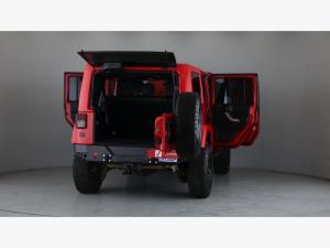 Jeep Wrangler Unlimited 3.6L Sahara - Image 18